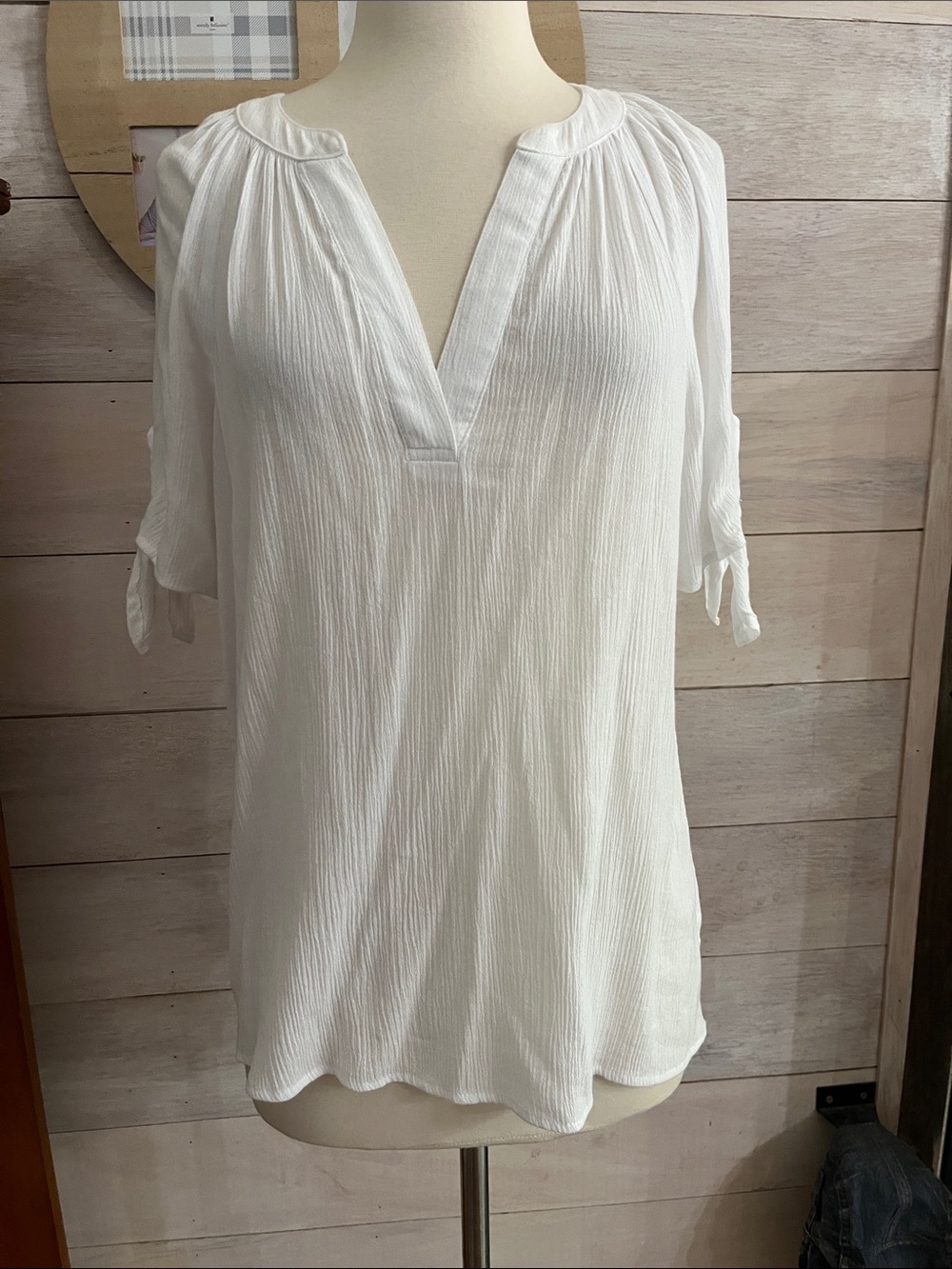 MICHAEL Michael Kors White V‑Neck Textured Peasant Tunic S